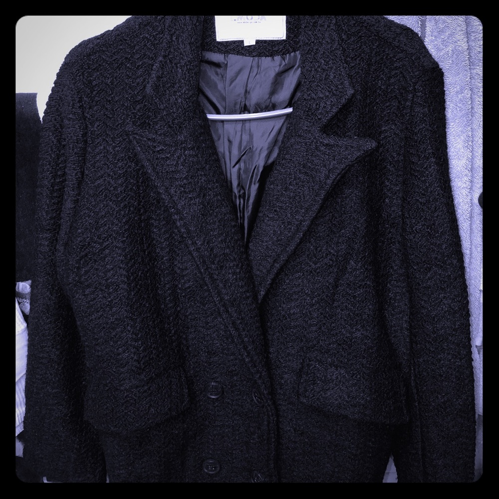 Women’s Coat 🧥 Beautiful